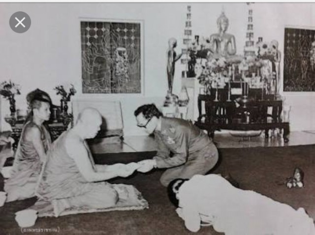 "ปุจฉา วิสัชนาธรรม "ในหลวงทรงถามธรรมะกับพระเกจิสุปฎิปันโน 5 รูป