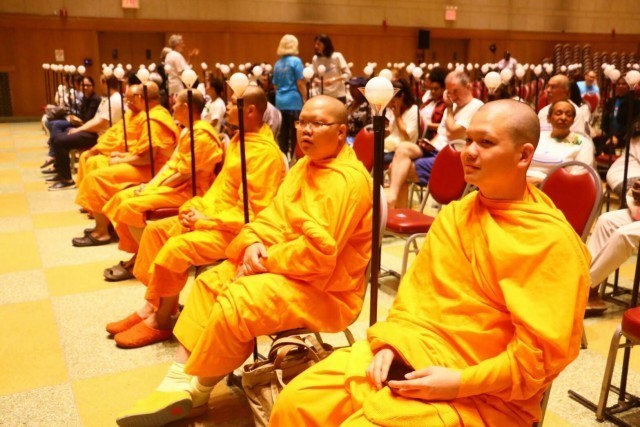 วัดพุทธนิวเจอร์ซีร่วมงาน Global Light of Peace USA !!!รำลึก 100 ปีวิชชาธรรมกาย