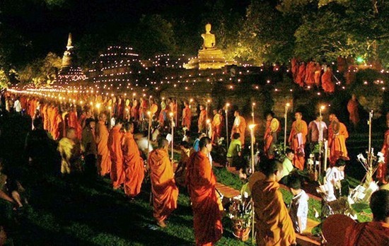 วันสารทเดือนสิบ เทศกาลทำบุญเดือน 10 ของไทย