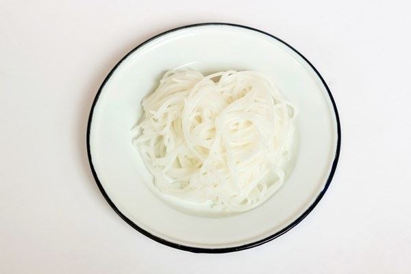เช็คแคลอรีในอาหารจานเส้น เทียบให้เห็น กินเส้นไหนอ้วนที่สุด