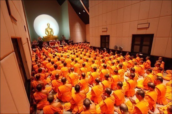 "มหานิกาย"  เป็นพุทธ  "เถรวาท" !?