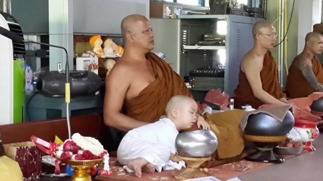 สามเณรกร แม้ตัวจะสึกไป แต่ใจรักธรรมะไม่เปลี่ยนแปลง