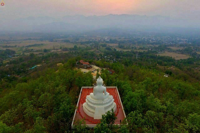ส.ณ.ร่วมพิธีจุดประทีป ถวายเป็นพุทธบูชา วัดพระธาตุแม่เย็น อ.ปาย จ.แม่ฮ่องสอน
