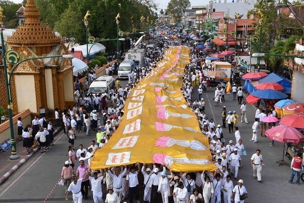 ประเพณีมาฆบูชา...แห่ผ้าขึ้นธาตุ จังหวัดนครศรีธรรมราช