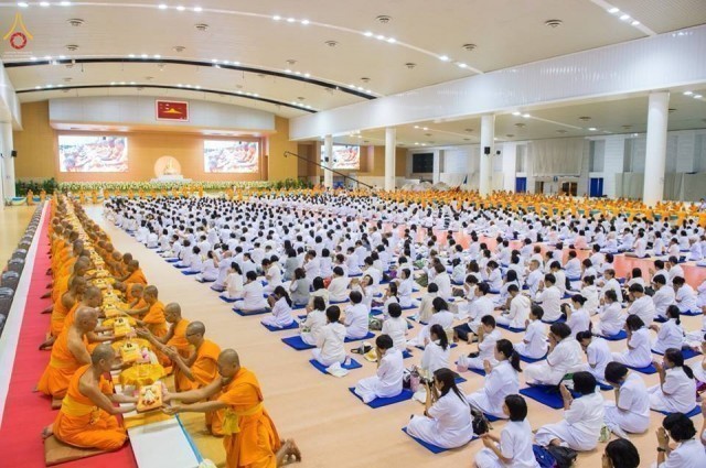 ประมวลภาพพิธีมุทิตาสักการะพระมหาเถระ พระเถระ 160 รูป ณ วัดพระธรรมกาย ปทุมธานี