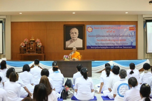 อัศจรรย์! ศิษย์รุ่นจิ๋ว วัดพระธรรมกาย 2 พี่น้องอายุ 6,8 ขวบ นำสวดธัมมจักกัปปวัตตนสูตร ปากเปล่าคล่องปรื๋อ