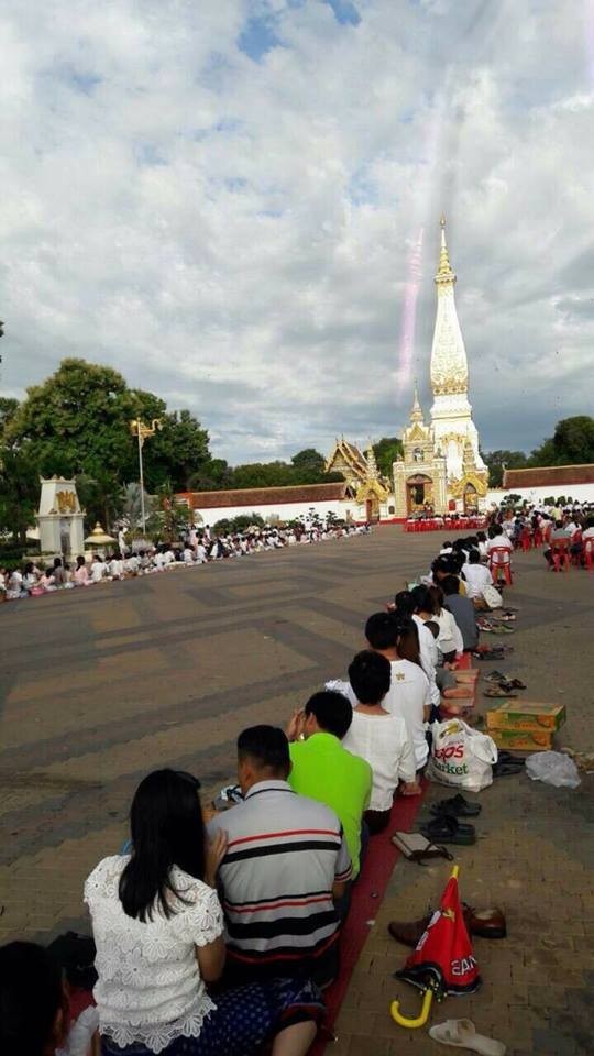 อัศจรรย์!!องค์พระธาตุพนมมีเงาสะท้อนบนท้องฟ้า