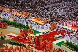 ศิษย์วัดสุดทน!!นี่หรือ ? บรรยากาศการรับของโจรของพระธัมมชโย ที่จนท.รัฐบอกว่าผิดกฎหมาย