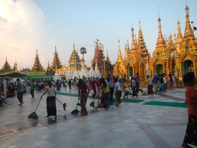 พระเจดีย์ชเวดากอง หลักฐานการเอาชีวิตเป็นเดิมพันเพื่อปกป้องพระพุทธศาสนา ณ แผ่นดินพม่า