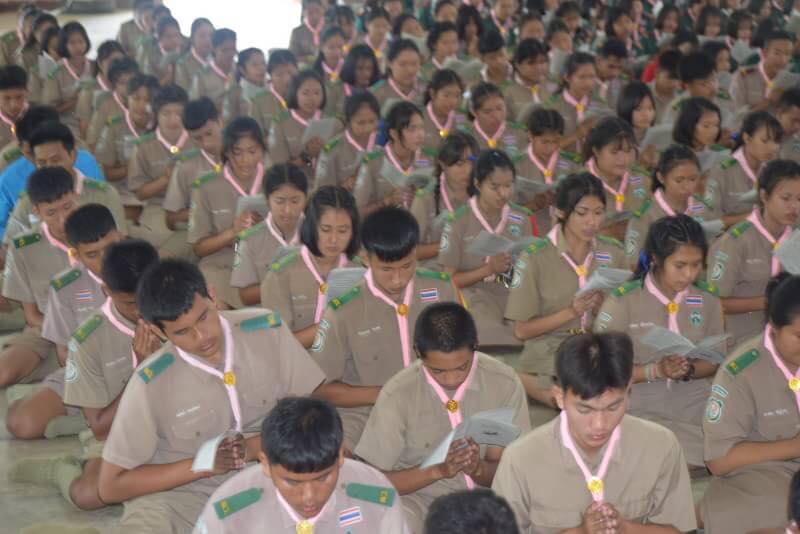 ศูนย์ส่งเสริมศีลธรรม จ. ร้อยเอ็ด จัดสวดมนต์เพื่อแผ่นดิน