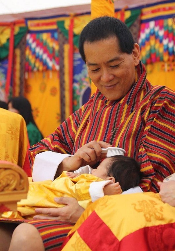 ภูฏานเฉลิมพระนามเจ้าชายน้อย "จิกมี นัมเกล วังชุก"