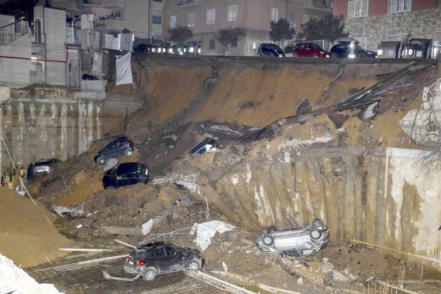 แผ่นดินยุบเป็นหลุมมหึมาในกรุงโรม กว้าง 10 เมตร!!!