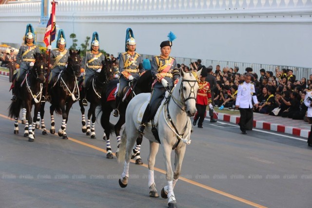 พันโทหญิง “พระองค์เจ้าสิริวัณณวรี” ทรงม้านำขบวนอัญเชิญพระบรมราชสรีรางคาร