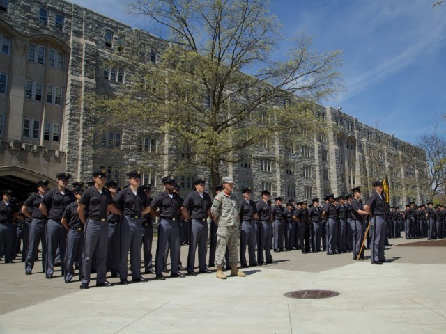 เผยภาพชีวิตใน “West Point” โรงเรียนเตรียมทหารสหรัฐฯ ที่ได้ชื่อว่าดีที่สุดในโลก!!