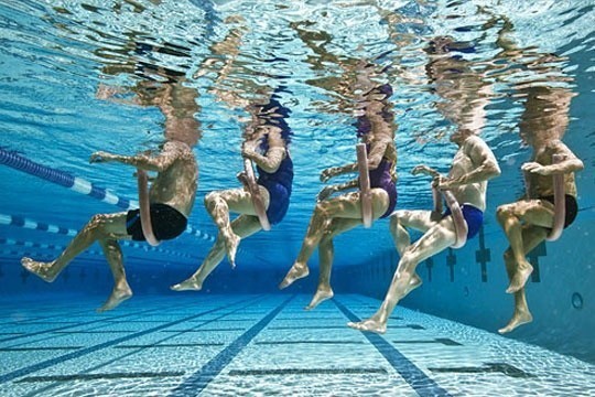 7 ประโยชน์ของการออกกำลังกายในน้ำที่คุณคาดไม่ถึง