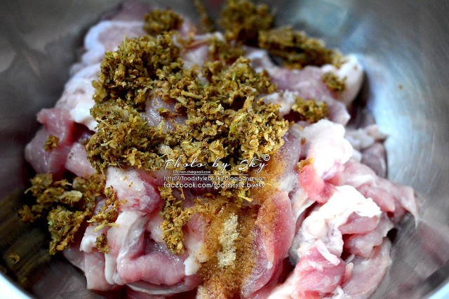 แจกสูตร "หมูทอดเจียงฮาย" ง่ายๆทำกินได้ทำขายก็รวย