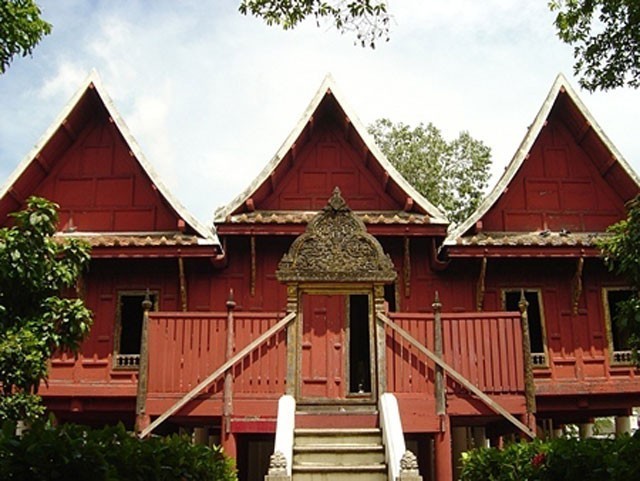ทำไม ? ต้องสร้างโบสถ์พระไตรปิฎก วัดพระธรรมกาย จ.ปทุมธานี ทั้งที่มีโบสถ์อยู่แล้ว ?