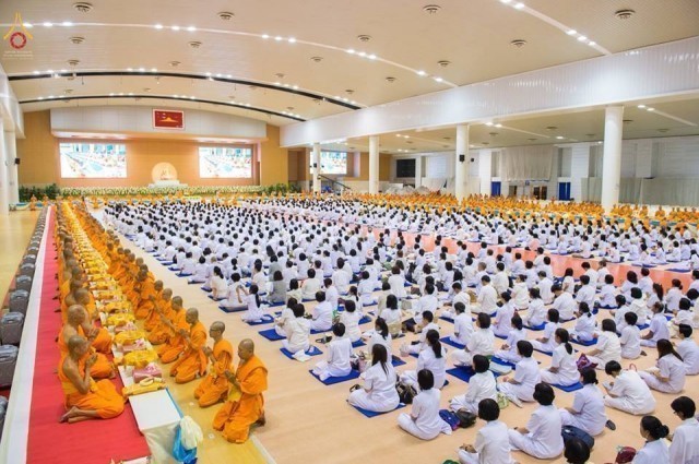 ประมวลภาพพิธีมุทิตาสักการะพระมหาเถระ พระเถระ 160 รูป ณ วัดพระธรรมกาย ปทุมธานี