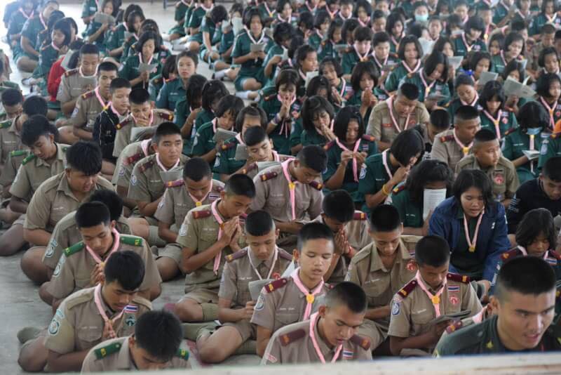ศูนย์ส่งเสริมศีลธรรม จ. ร้อยเอ็ด จัดสวดมนต์เพื่อแผ่นดิน