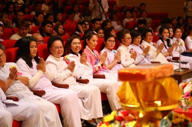 ชมประมวลภาพ..พิธีทอดกฐินสามัคคีสถาปนาวัดภาวนากรุงโซล ประเทศเกาหลีใต้