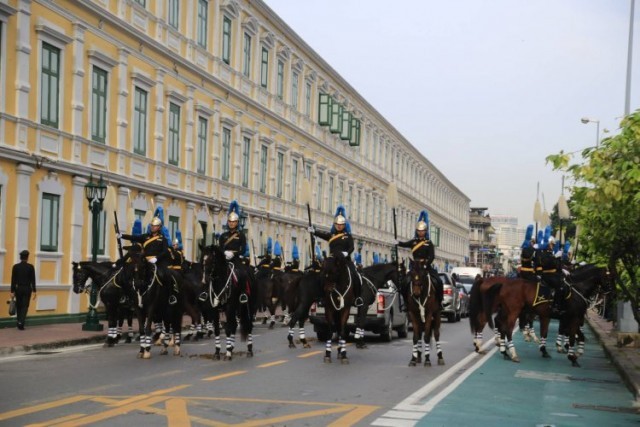 ทหารม้าจาก พล.ม.2 พัน ม.29 รอ.ทำการฝึกซ้อมขบวนอัญเชิญพระสรีรางคาร