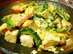 ทำไมที่เกาะโอกินาวา ประเทศญี่ปุ่น จึงมีศตวรรษิกชน (คนอายุยืน) มากที่สุดในโลก