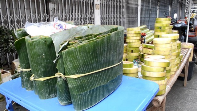 ข่าวสังคม น้ำท่วมกระทบ ! ต้นกล้วย-ใบตอง ปรับราคาขึ้น แต่ยังได้รับความนิยมทำกระทง