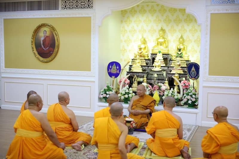 เจ้าอาวาสวัดพระธรรมกาย​ กราบถวายสักการะเจ้าประคุณสมเด็จพระสังฆราช​