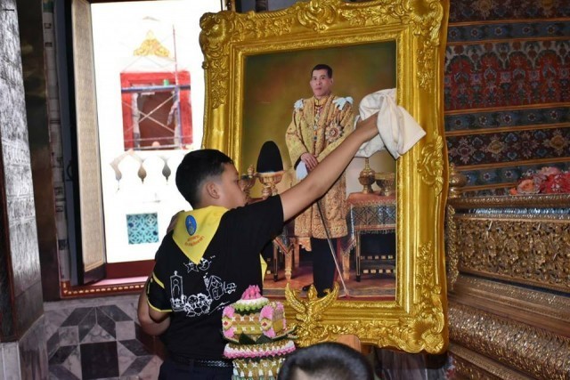 พระองค์เจ้าทีปังกรฯ เสด็จวัดประยูรฯ สนทนาธรรมกับพระพรหมบัณฑิต และทรงร่วมกิจกรรมจิตอาสา