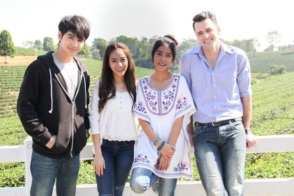 ฝรั่งหล่อหัวใจธรรมะ "คาเมรอน" ติวเตอร์สู่ "พระสตีฟ" ขวัญใจคนดู