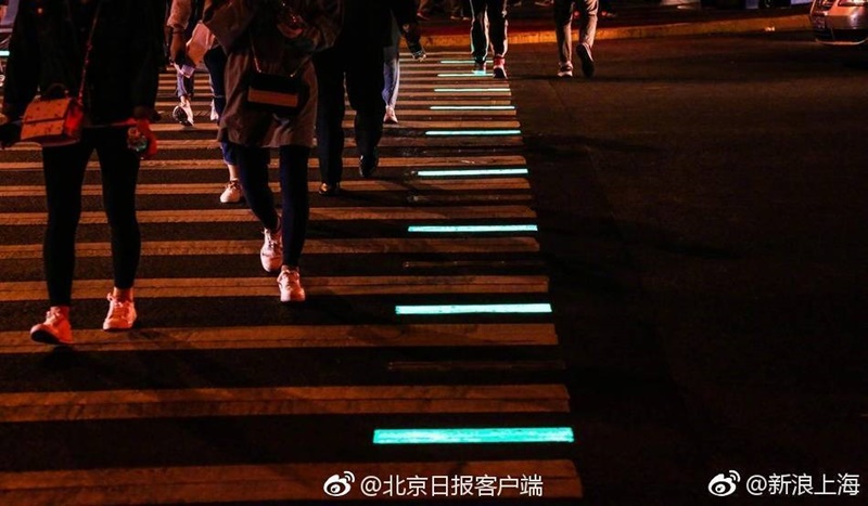 “ทางม้าลายเรืองแสง” มิติใหม่ของการจัดการด้านจราจรของจีน