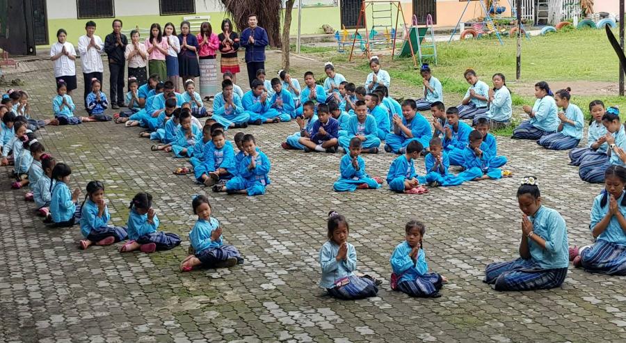 กิจกรรมศุกร์จริงหนอ ตั้งจิตอธิษฐานและส่งกำลังใจให้ทีมหมูป่า 13 ชีวิต