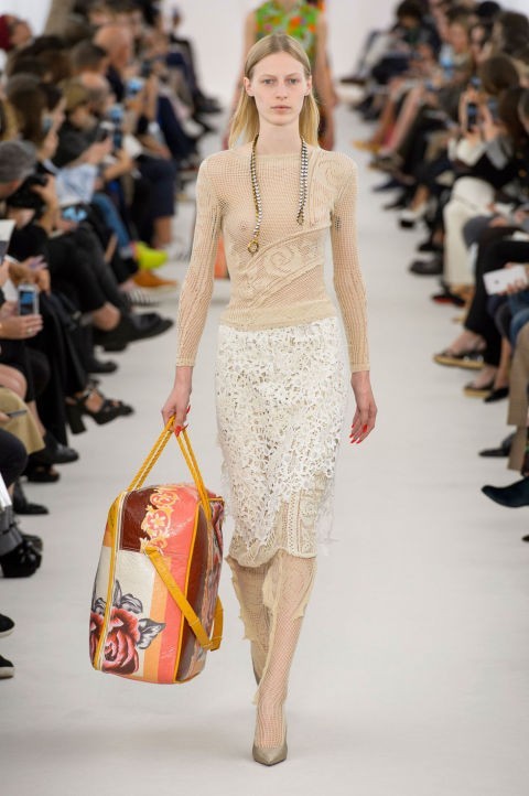 ฮือฮาอีก!! แบรนด์หรู “Balenciaga” โชว์กระเป๋าคอลเลคชั่นใหม่