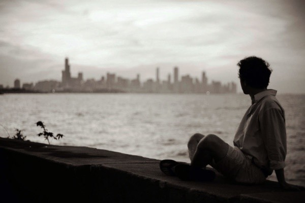 เหตุผลทางวิทยาศาสตร์ อธิบายว่าทำไมคุณถึงรู้สึก “เหงา” และจะส่งผลอย่างไรบ้าง!?