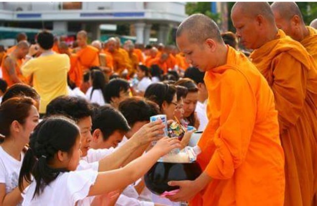 สงสัยกันไหม ? ทำไมคนเราถึงเกิดมาเป็นพ่อแม่ลูกกันได้