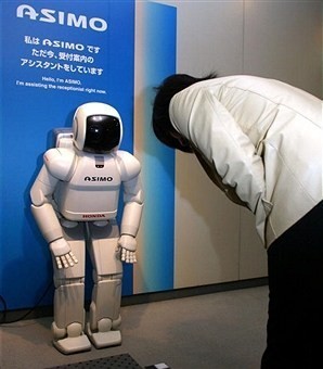 หุ่นยนต์ ASIMO ฉลาดเข้าใกล้มนุษย์ไปอีกขั้น