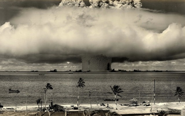 ภาพระเบิดฝน (Rain Bomb) !! ที่สหรัฐ หาชมยาก คล้ายกลุ่มควันจากระเบิดนิวเคลียร์