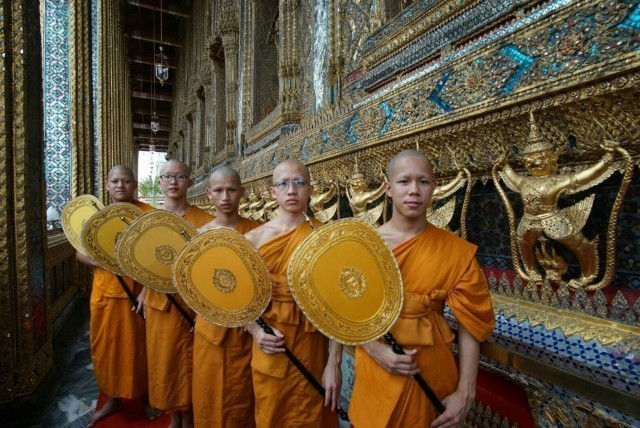 ๑๙ พ.ค. พิธีทรงตั้งเปรียญธรรม ๙ ประโยคและเปรียญธรรม ๖ ประโยค ณ วัดพระแก้ว