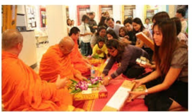 อ่านตรงนี้"ปัญหาความรัก ครอบครัว" คือวิบากกรรมที่ต้องชดใช้ทุกอย่างจะแก้ได้ต้องใช้บุญ