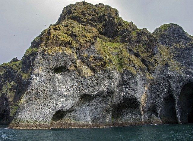 ชม’เกาะช้าง’ของจริง ที่มีหน้าตาเหมือนช้างแบบเด๊ะๆ ที่ไอซ์แลนด์