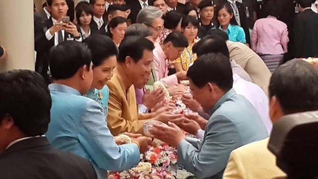 นายกฯตู่นำครม.ทำบุญวันสงกรานต์  ขออโหสิกรรม คำพูดไม่ดี