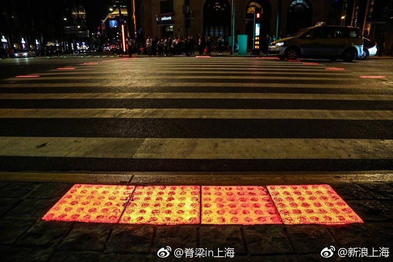 “ทางม้าลายเรืองแสง” มิติใหม่ของการจัดการด้านจราจรของจีน