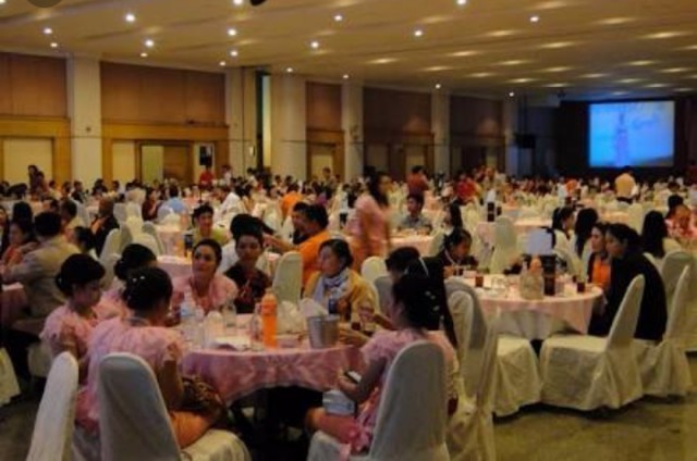 คณะกรรมการพิจารณาร่างกฎหมาย ลงความเห็นแล้ว "ห้องประชุมของส่วนราชการ ก็ห้ามจัดเลี้ยงดื่มเหล้า"  ￼