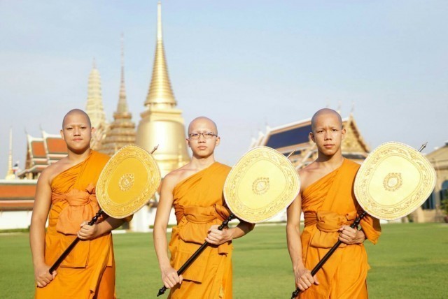 ๑๙ พ.ค. พิธีทรงตั้งเปรียญธรรม ๙ ประโยคและเปรียญธรรม ๖ ประโยค ณ วัดพระแก้ว