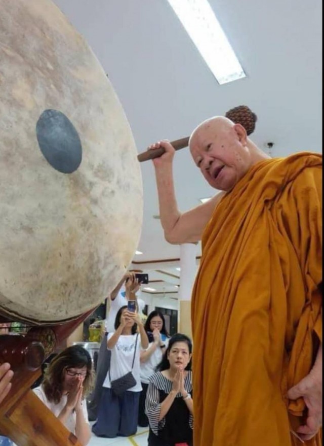 นึกพุทโธ! นึกเมื่อไหร่เราก็ได้สมาธิ ธรรมะจากลพ.วิริยังค์