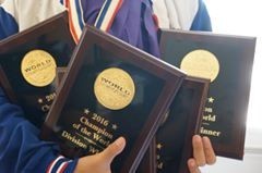 สุดยอด! 'เก่ง-ธชย' กวาด 14 เหรียญทอง 5 โล่รางวัล จากเวที WCOPA 2016