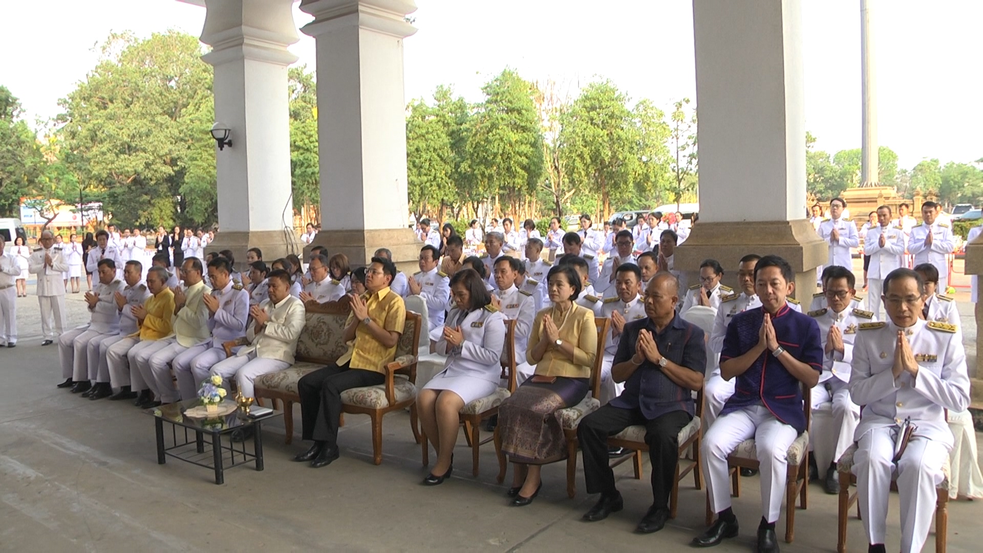 จ.นครพนม ประกอบพิธีทำบุญตักบาตรถวายเป็นพระราชกุศลแด่ ร.3