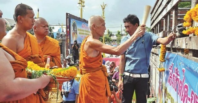 พระมหาเถระ ของชาวบางปะกง