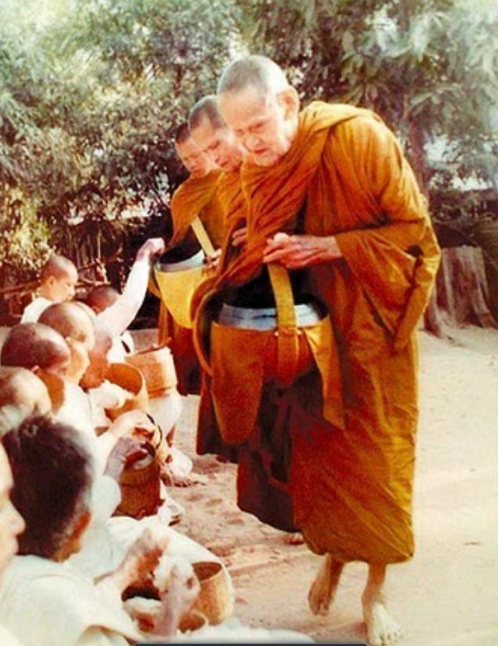 เมตตาพลานุภาพ!! "หลวงปู่ขาว" เทศน์สยบช้างใหญ่!! ไพเราะจับใจ...ช้างฟังยังเคลิ้ม!!