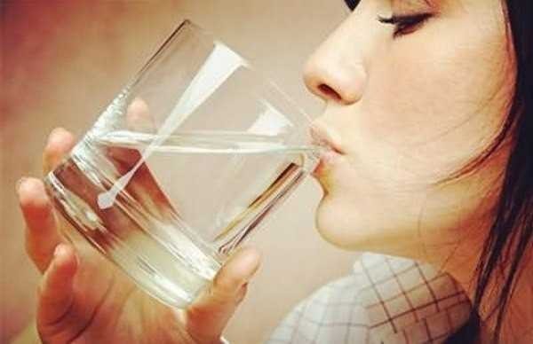 ระวัง! หยิบแก้วดื่มน้ำผิด มีอันตรายต่อชีวิต..แก้ว 4 ชนิดที่นำไปสู่โรคมะเร็ง